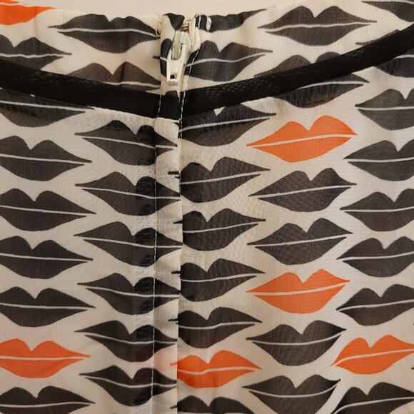 Fervour / Mini / Kisses Pattern / A-Line / Princess / Size M - Picture 4 of 8